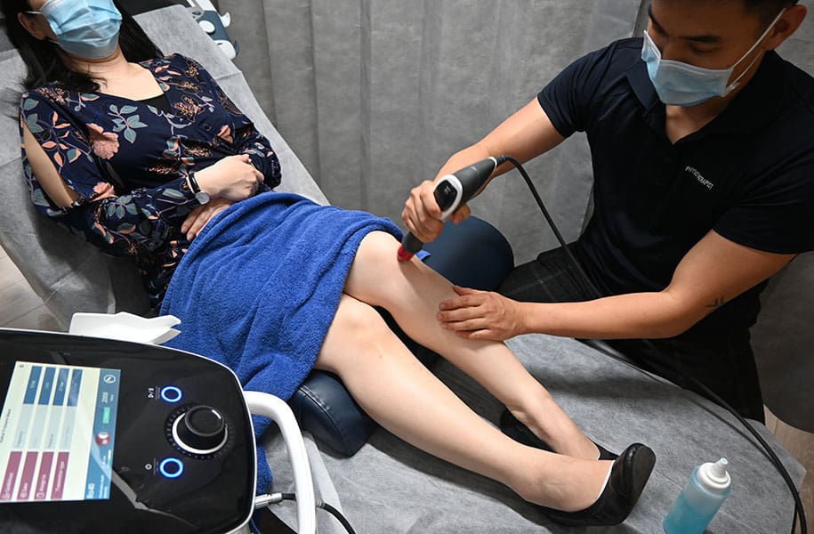 physiotherapy shock treatment for your knee